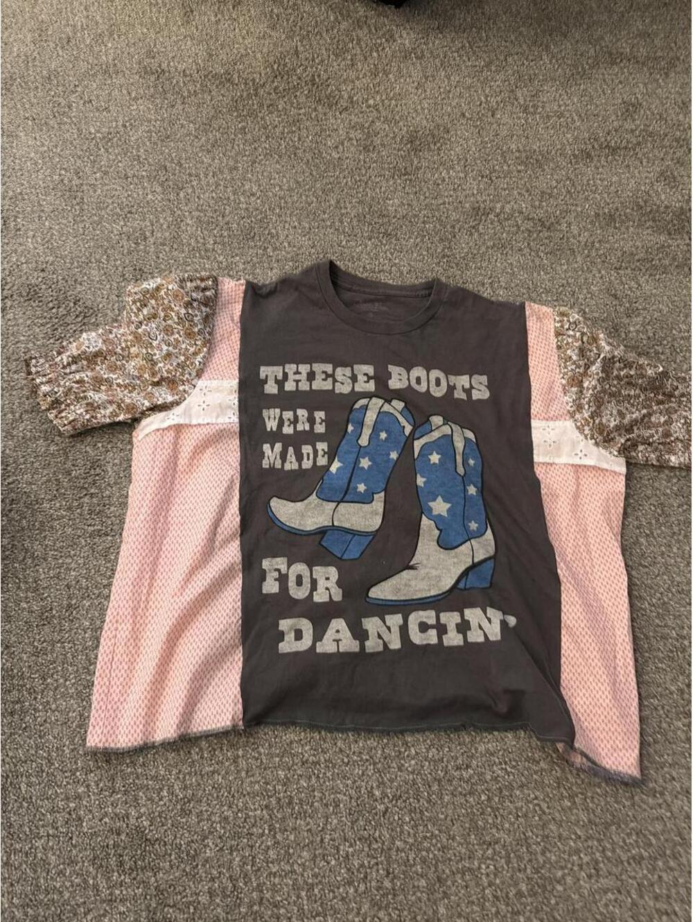 Junk Food Women's Multi and Pink Tshirt